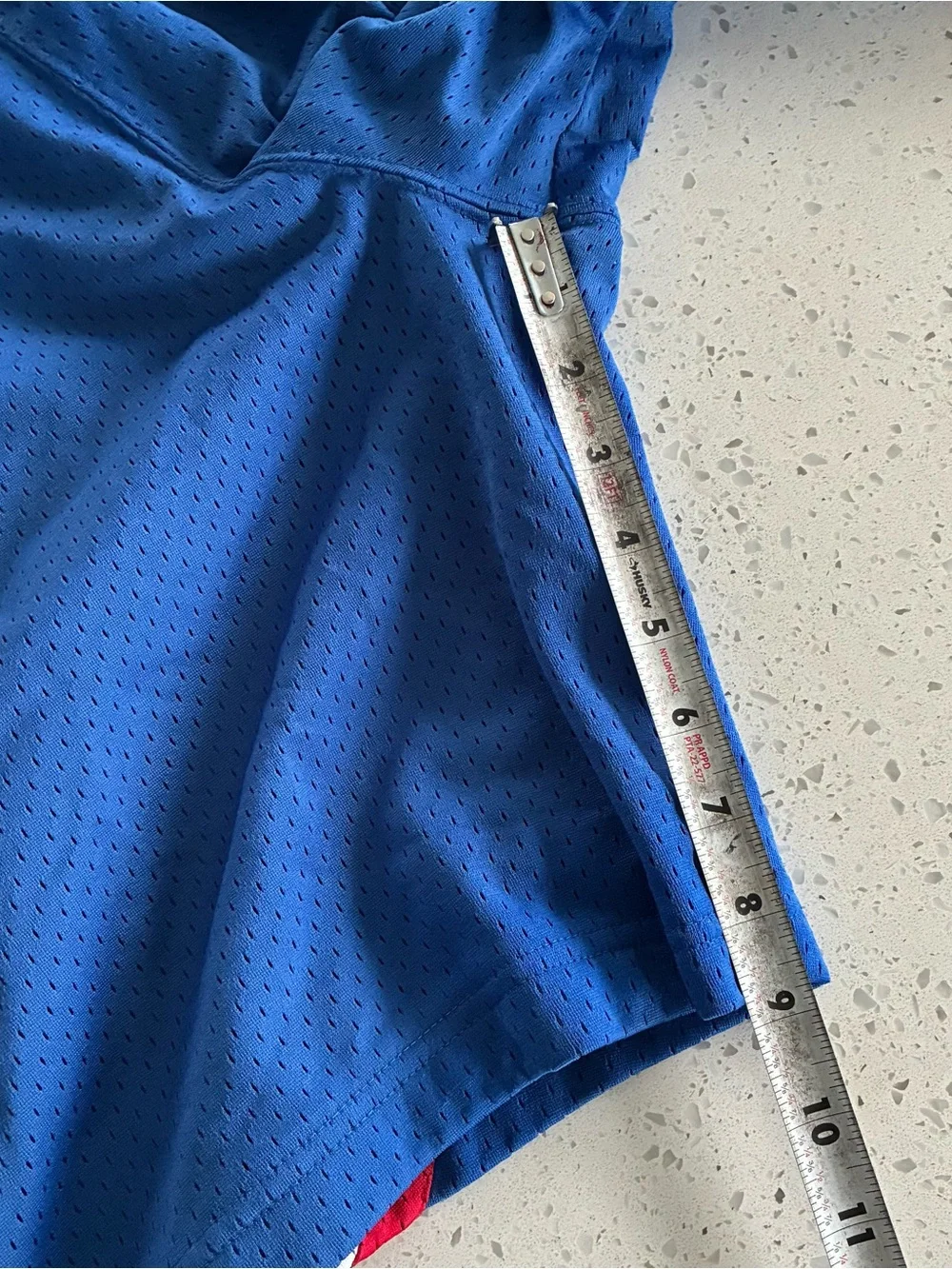 000 - VINTAGE 00s NIKE UNIVERSITY OF KANSAS KU JAYHAWKS Y2K MESH SHORTS
